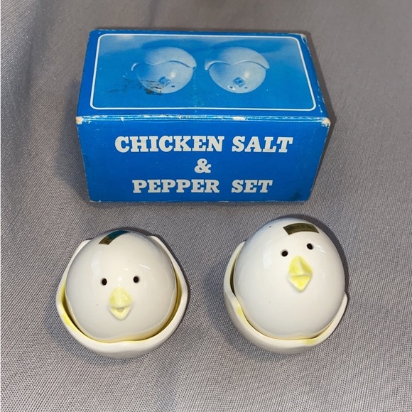 Dining Vintage Chicken Salt And Pepper Shakers Poshmark